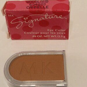 Woodland Signature Eye Shadow